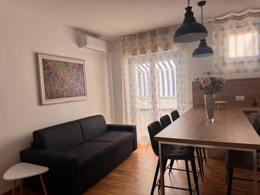 La Maison De Monique بوليكورو المظهر الخارجي الصورة