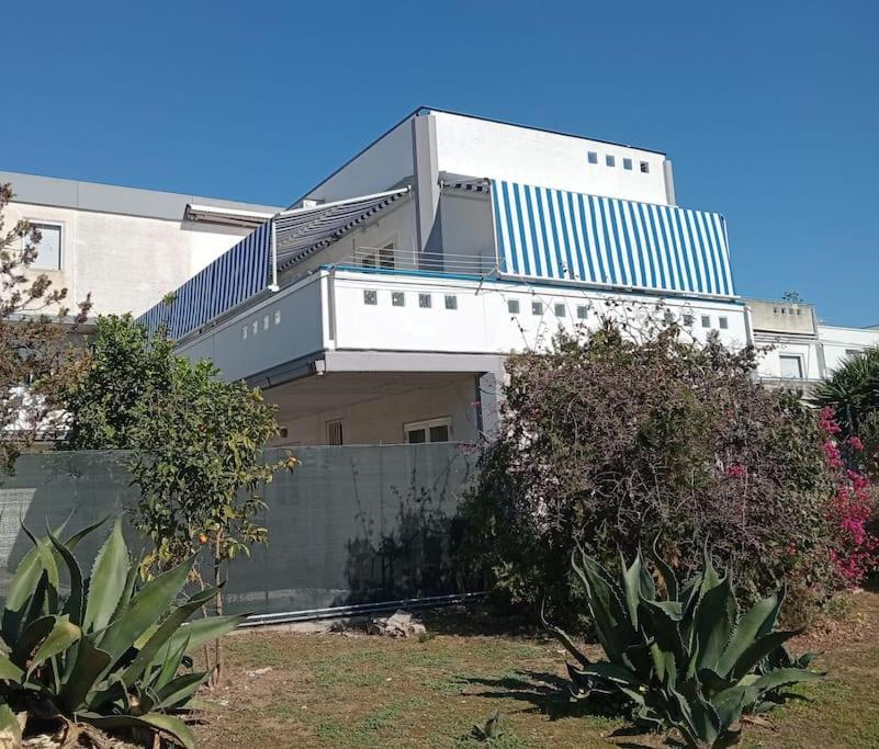 La Maison De Monique بوليكورو المظهر الخارجي الصورة